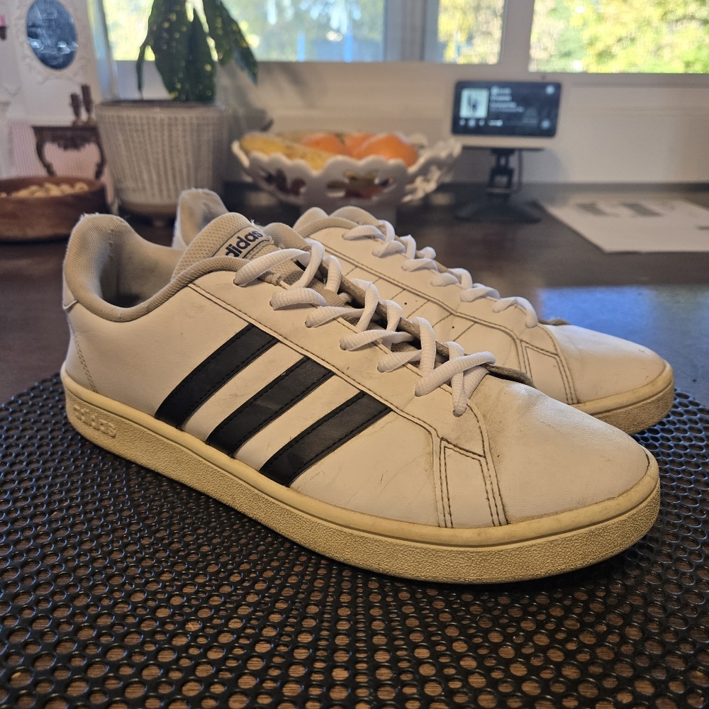 Adidas Men's 11 Grand Court White and Black Sneakers Shoes